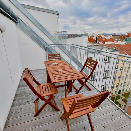 Celestial Living L Dg2'12 Apartment เวียนนา ภายนอก รูปภาพ